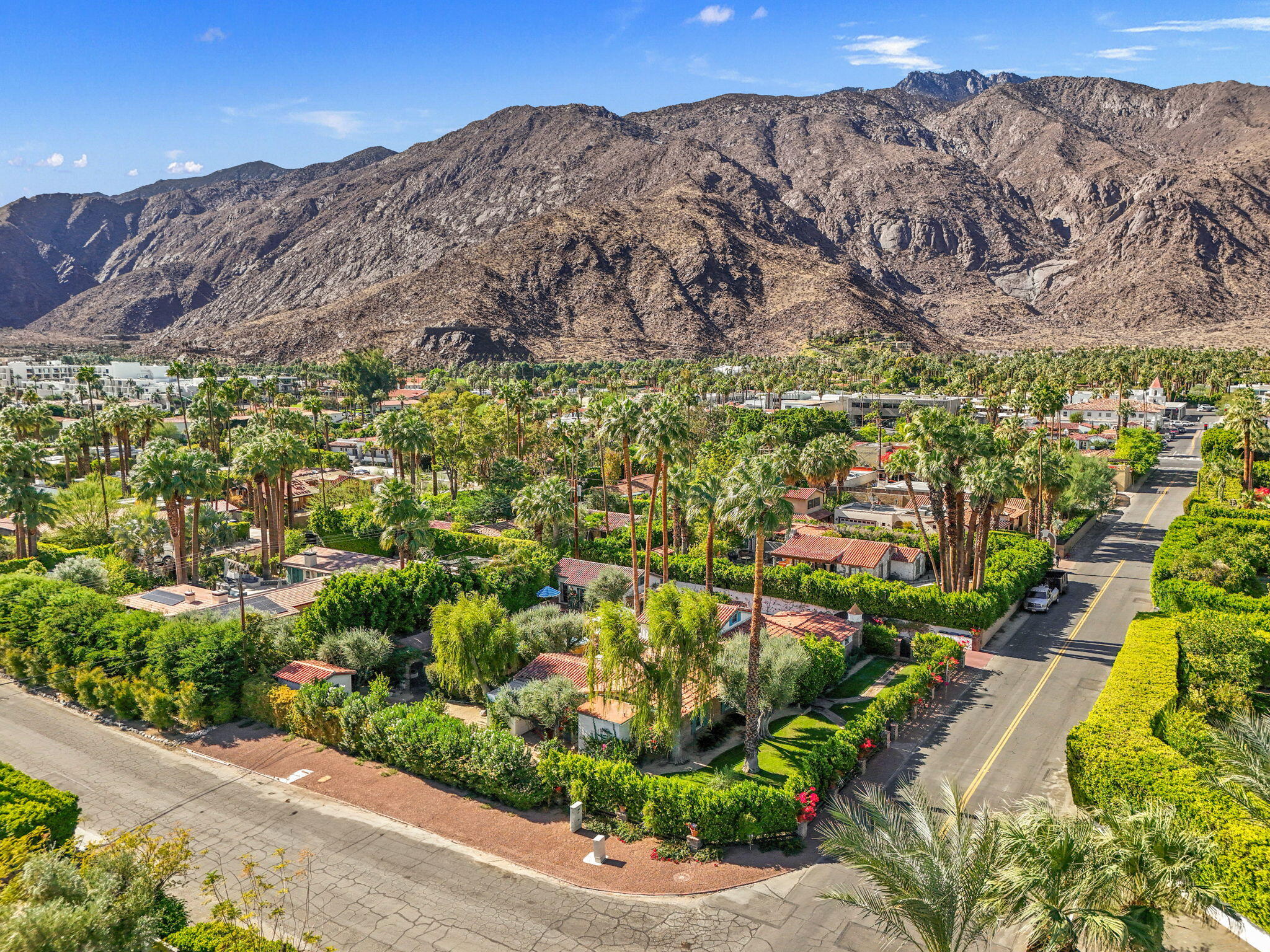 367 Tamarisk Road Palm Springs, CA 92262 - Photo 61 of 78 2-web-or-mls-DJI_20241106111038_0265_D