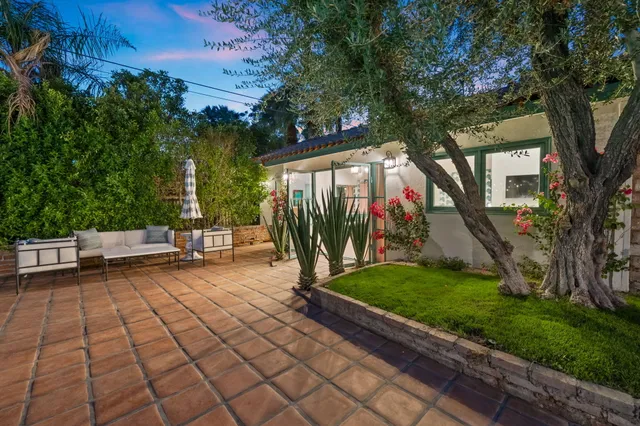 $3,050,000 | 367 Tamarisk Road, Palm Springs, CA 92262