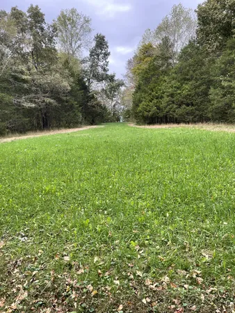 $999,999 | 2331 Pleasant Grove Road, Westmoreland, TN 37186