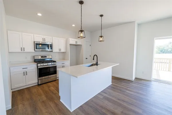 $399,900 | 203 2nd Street, Friesland, WI 53935