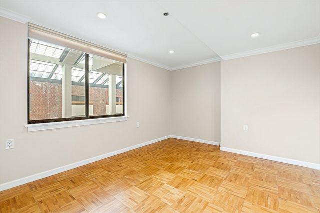 $850,000 | 357 Commercial Street, Unit 818, Boston, MA 02109