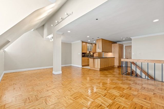 $850,000 | 357 Commercial Street, Unit 818, Boston, MA 02109