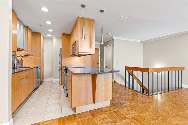 $850,000 | 357 Commercial Street, Unit 818, Boston, MA 02109