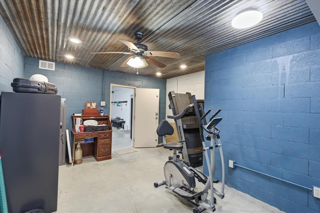 399 Brindley Road Maypearl, TX 76064 - Photo 15 of 39 Safe Room