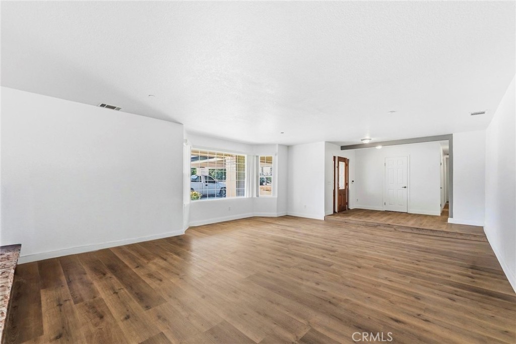 8853 Dufferin Avenue Riverside, CA 92504 - Photo 8 of 58