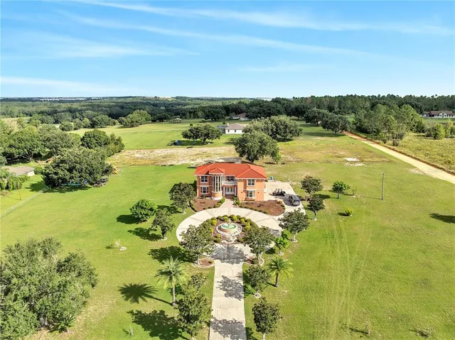 a view of a entrance door of the house
