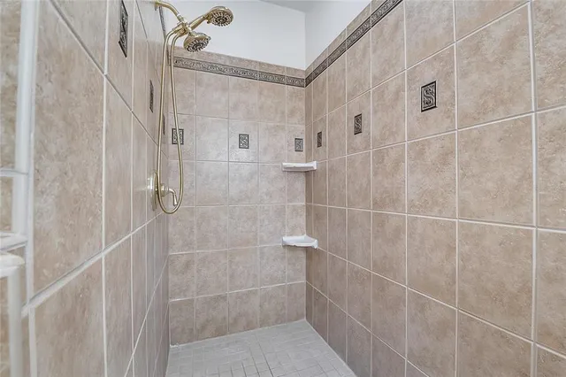 $995,000 | 18147 Coralwood Lane, Groveland, FL 34736