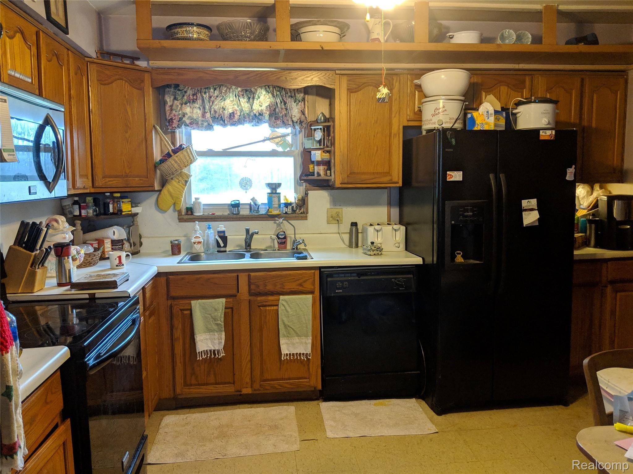13348 Speaker Road Yale, MI 48097 - Photo 5 of 20 IMG_20190503_123939.jpg