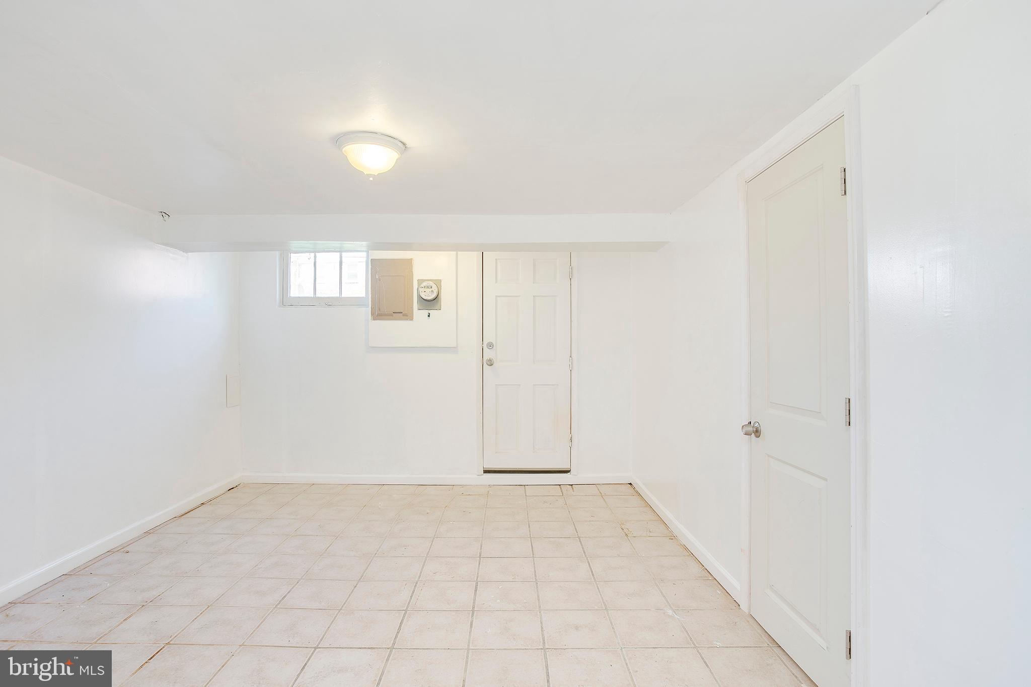 1316 Crofton Road Baltimore, MD 21239 - Photo 31 of 39