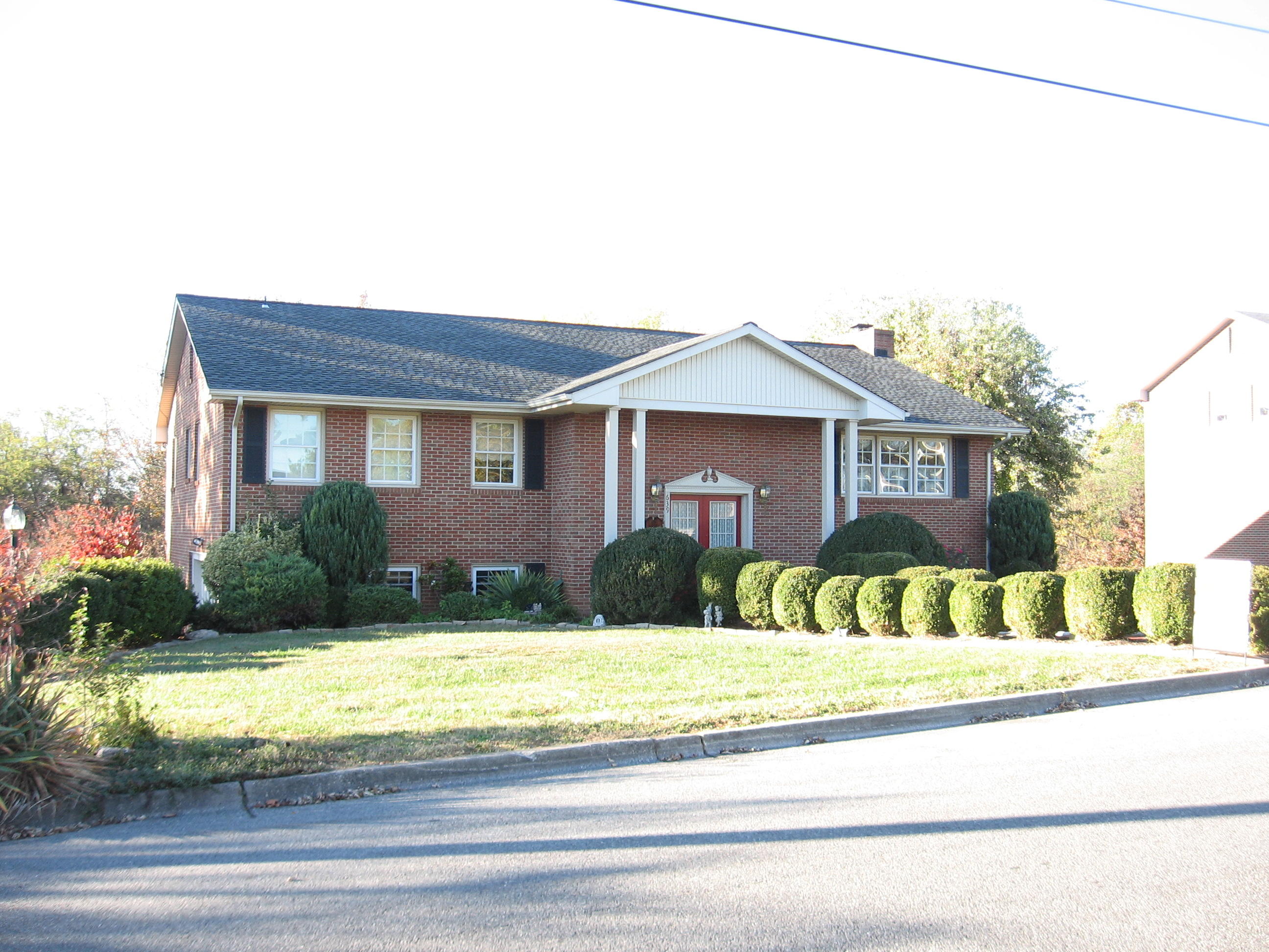 639 Olney Road Vinton, VA 24179 - Photo 1 of 4 IMG_1426