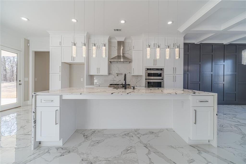 1785 Traditions Way Jefferson, GA 30549 - Photo 2 of 46