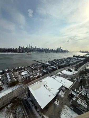 $2,550 | 7000 Boulevard East, Unit 33C, Guttenberg, NJ 07093