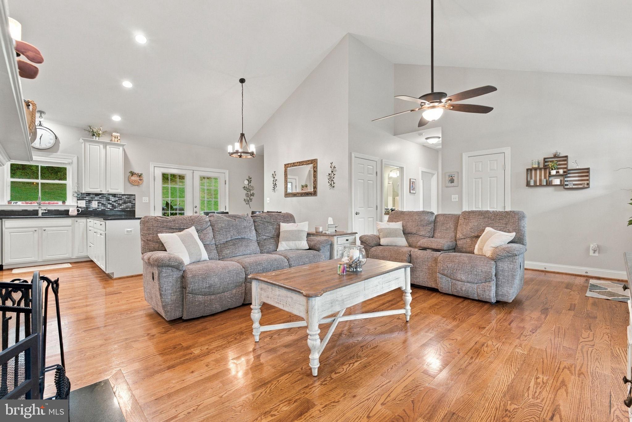 9813 Crest Hill Road Marshall, VA 20115 - Photo 12 of 113 Gallery Image 12