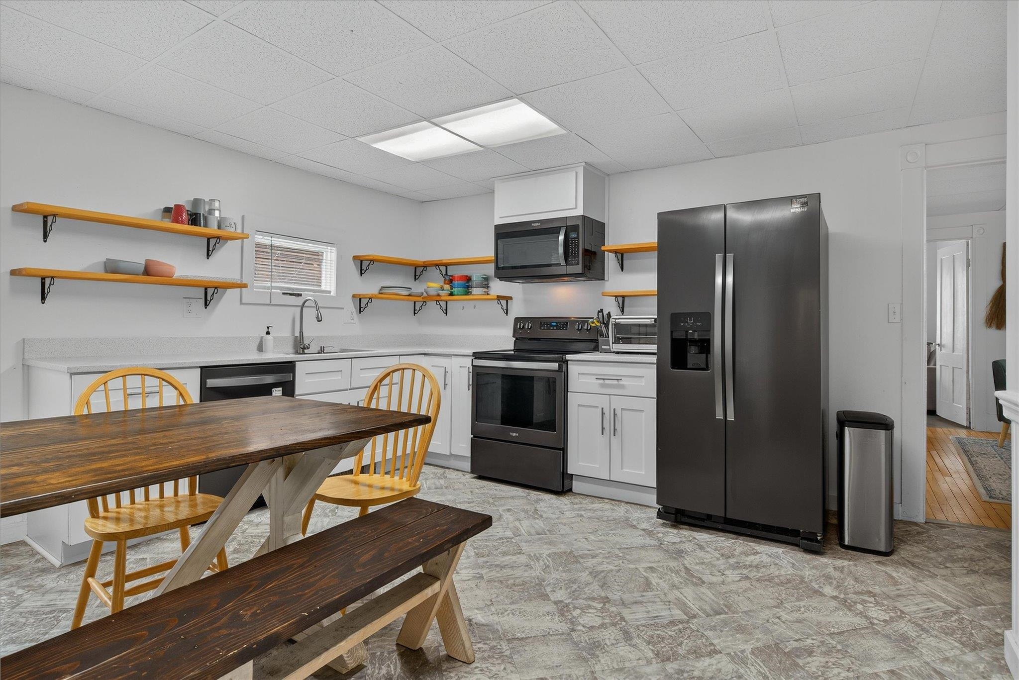 61 Pleasant Street Ludlow, VT 05149 - Photo 16 of 60