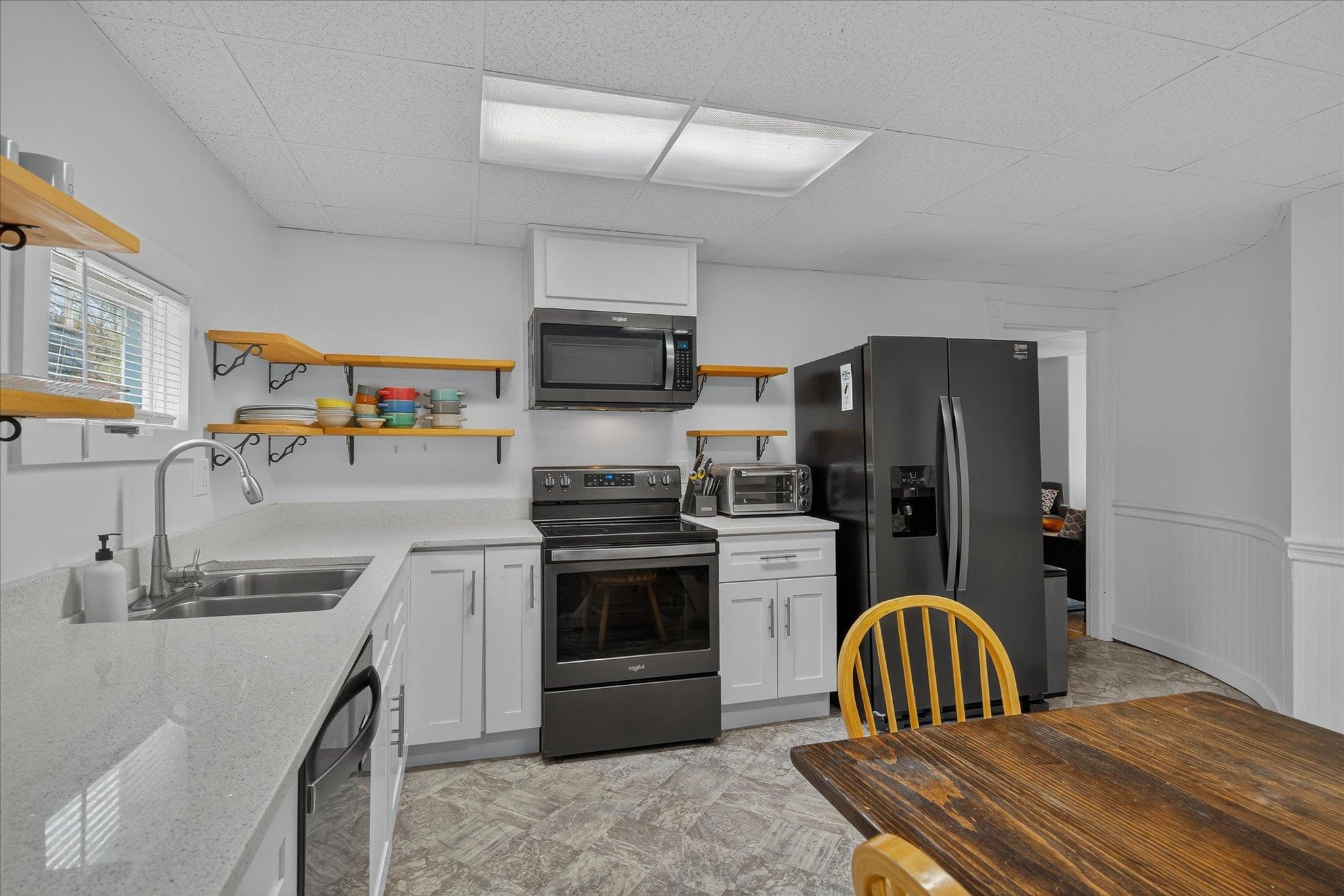 61 Pleasant Street Ludlow, VT 05149 - Photo 18 of 60