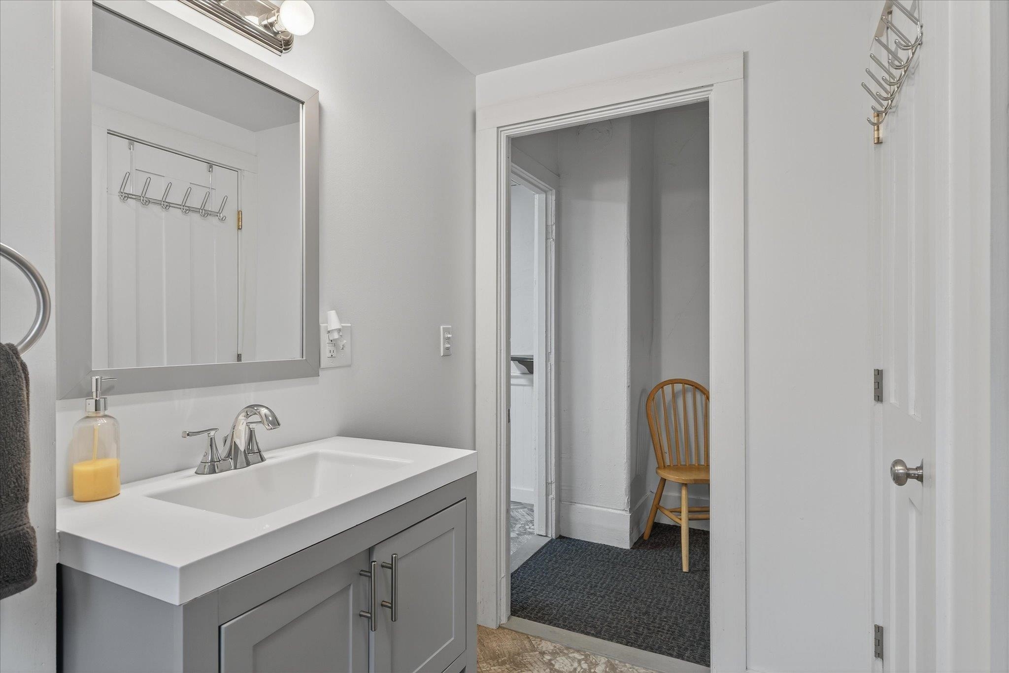 61 Pleasant Street Ludlow, VT 05149 - Photo 25 of 60