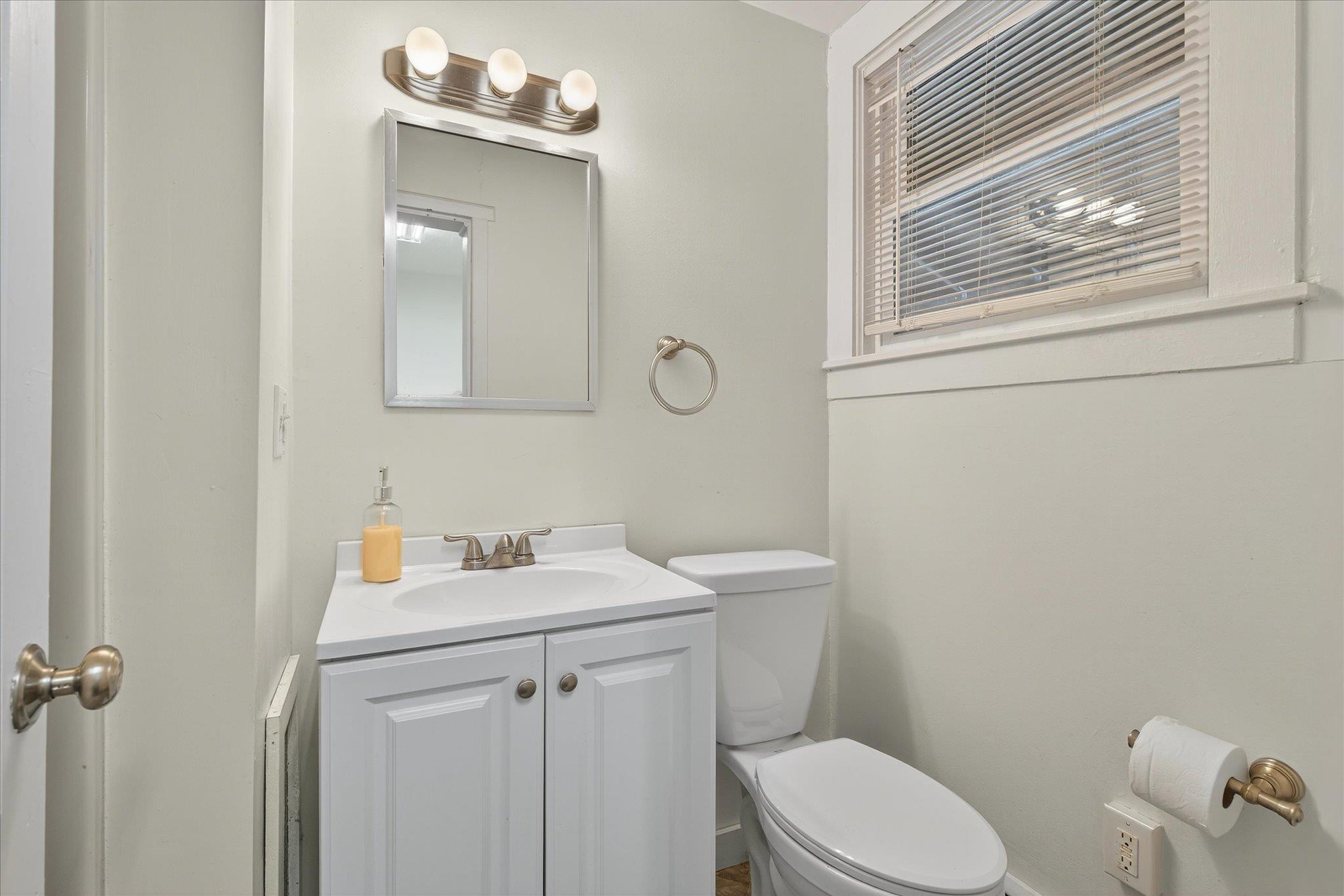 61 Pleasant Street Ludlow, VT 05149 - Photo 36 of 60