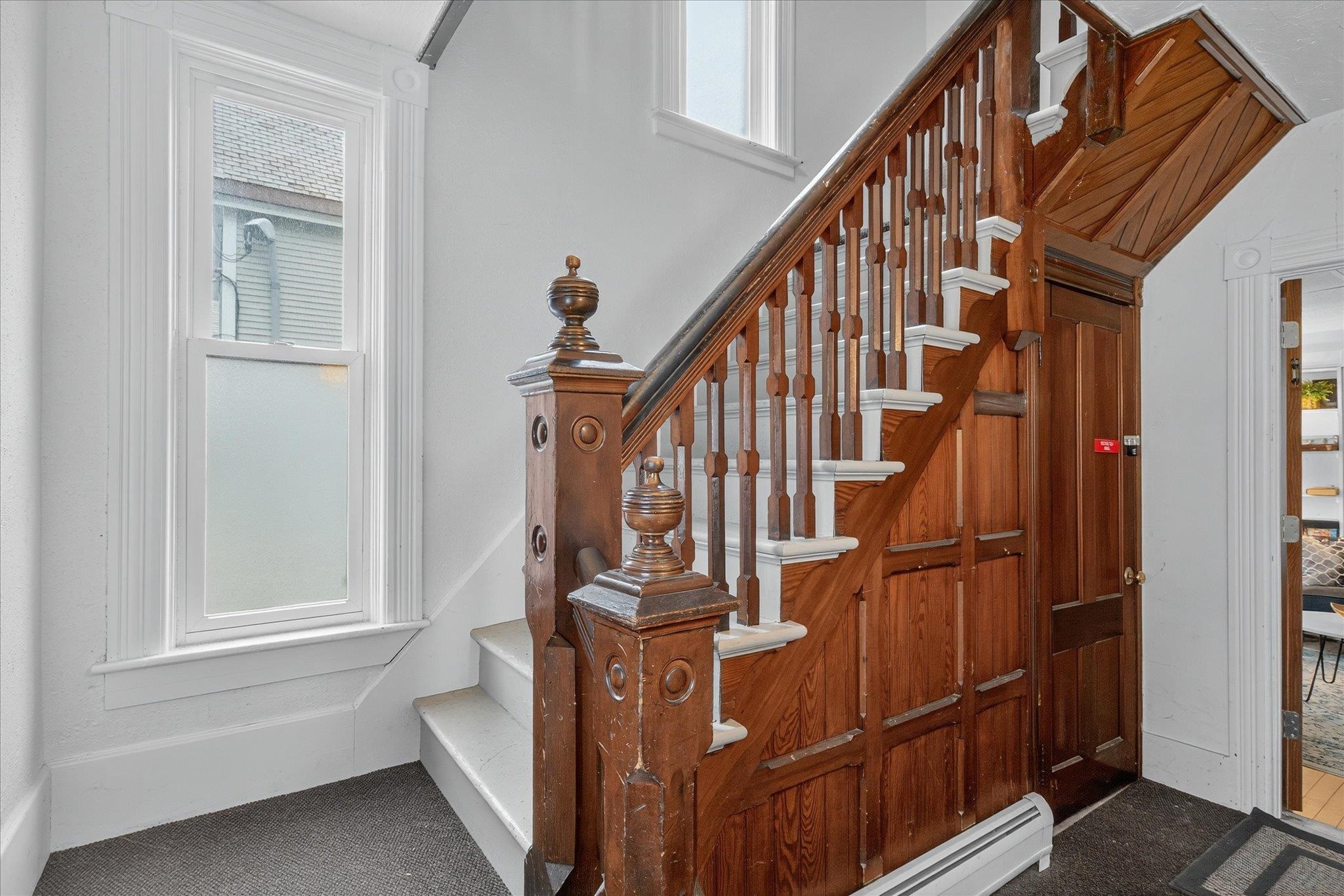 61 Pleasant Street Ludlow, VT 05149 - Photo 6 of 60