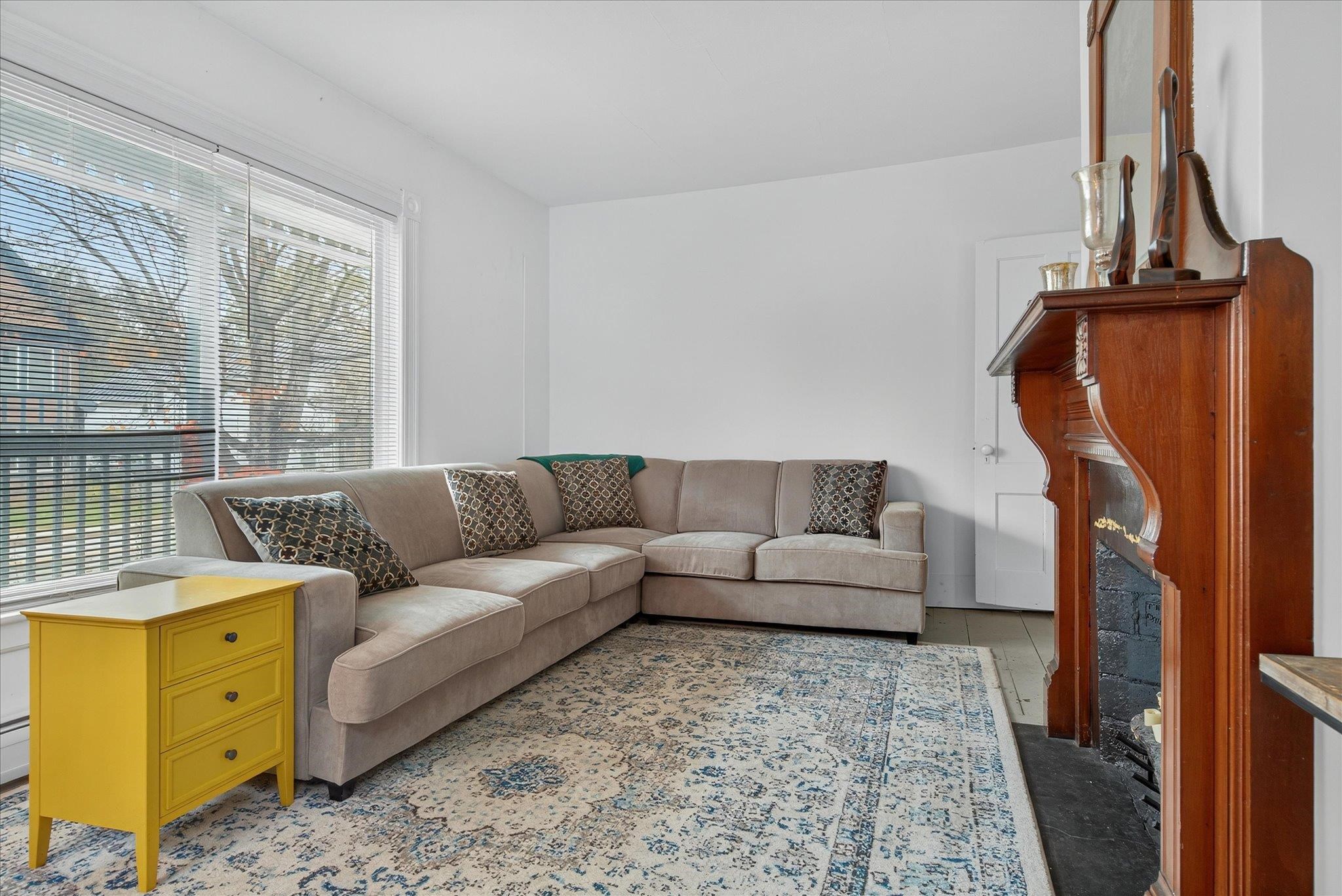 61 Pleasant Street Ludlow, VT 05149 - Photo 10 of 60