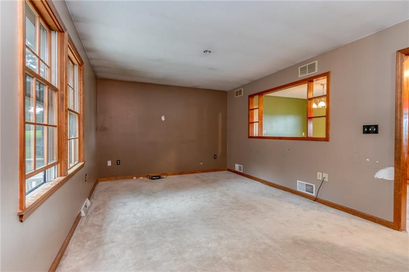 275 Cowpath Road Aliquippa, PA 15001 - Photo 8 of 24 Gallery Image 8