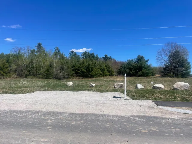 $429,000 | 99 Enterprise Drive, Windham, ME 04062