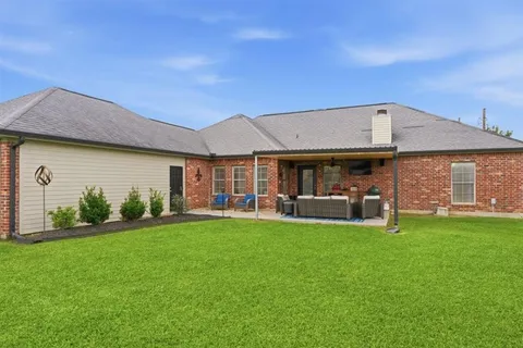 $389,000 | 5737 Hemlock Street, Lake Charles, LA 70605