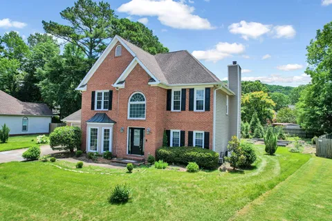 $514,900 | 6806 Anchorage Lane, Hixson, TN 37343