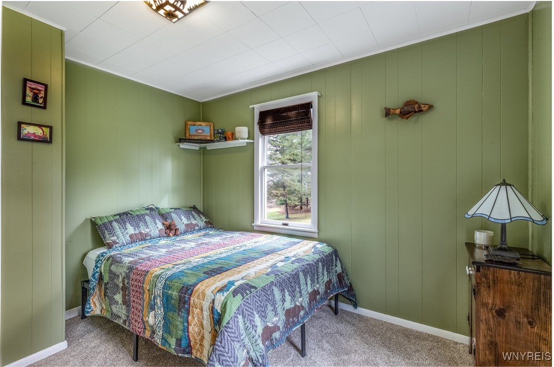 7094 Bear Ridge Road Pendleton, NY 14120 - Photo 20 of 38 First Floor bedroom