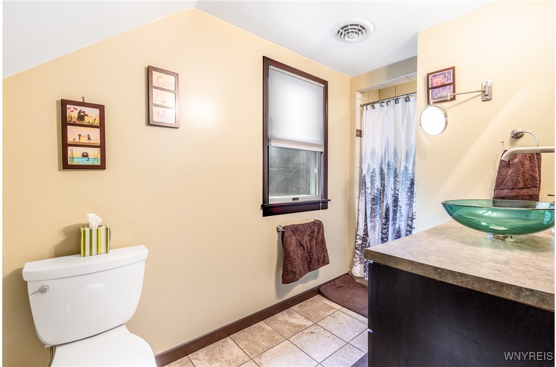 7094 Bear Ridge Road Pendleton, NY 14120 - Photo 25 of 38