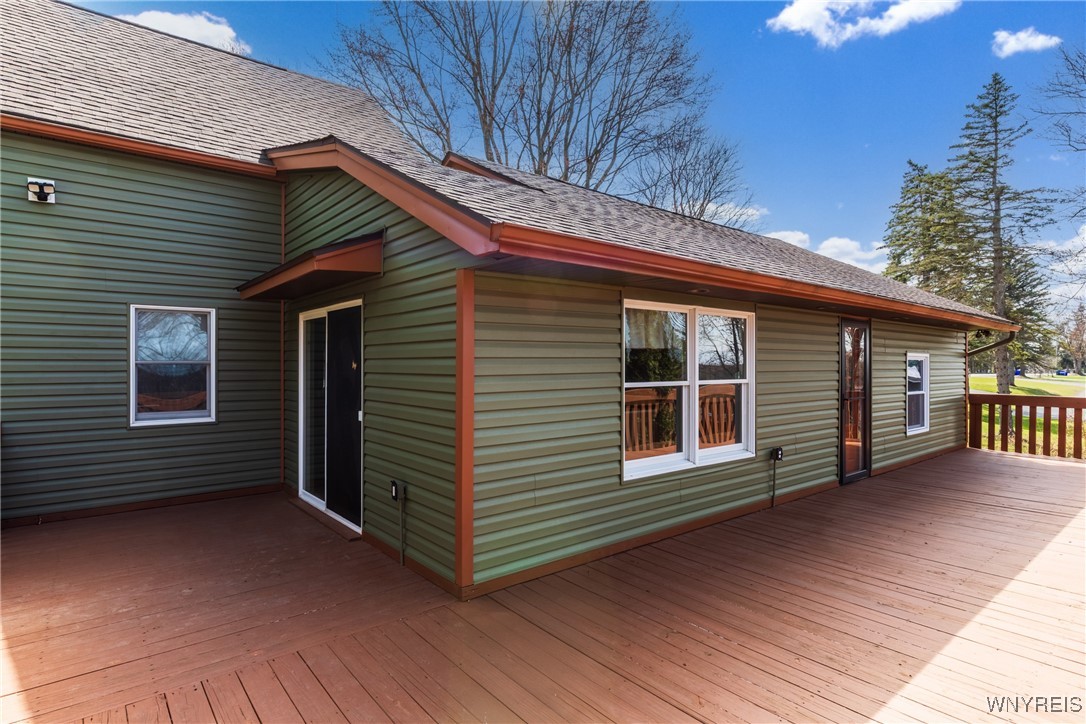 7094 Bear Ridge Road Pendleton, NY 14120 - Photo 6 of 38