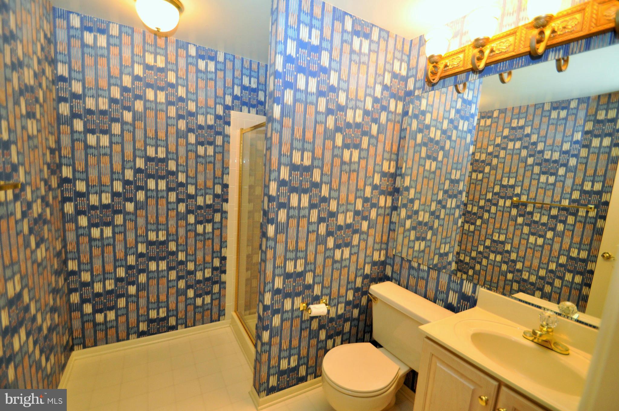 4038 Forest Valley Road Baltimore, MD 21234 - Photo 22 of 30 Bath
