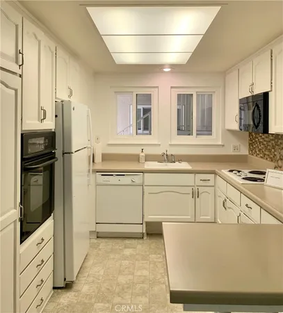 $323,000 | 897 Ronda Sevilla, Laguna Woods, CA 92637