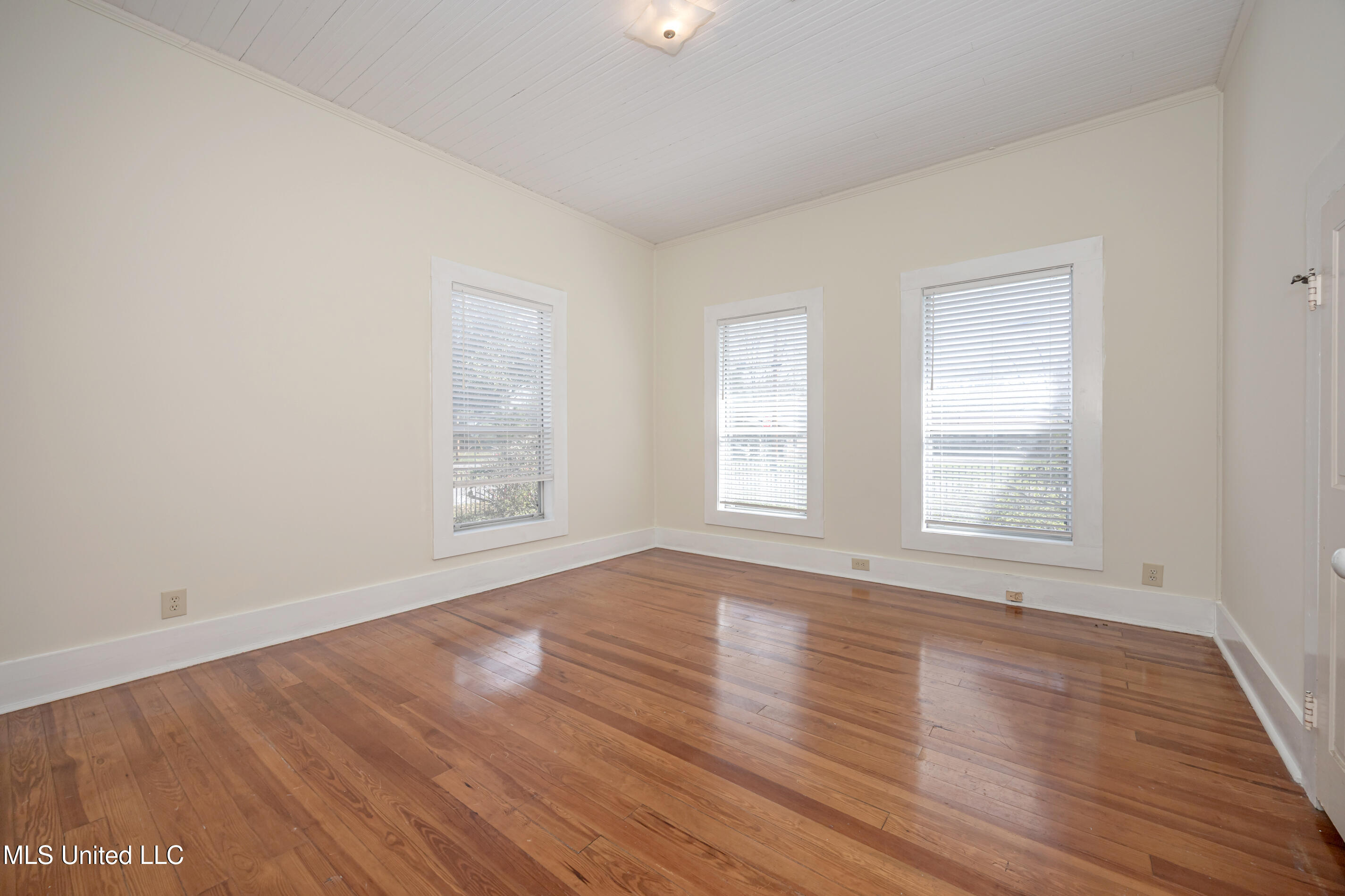 1209 Calhoun Street Ocean Springs, MS 39564 - Photo 25 of 64 IMG_1705