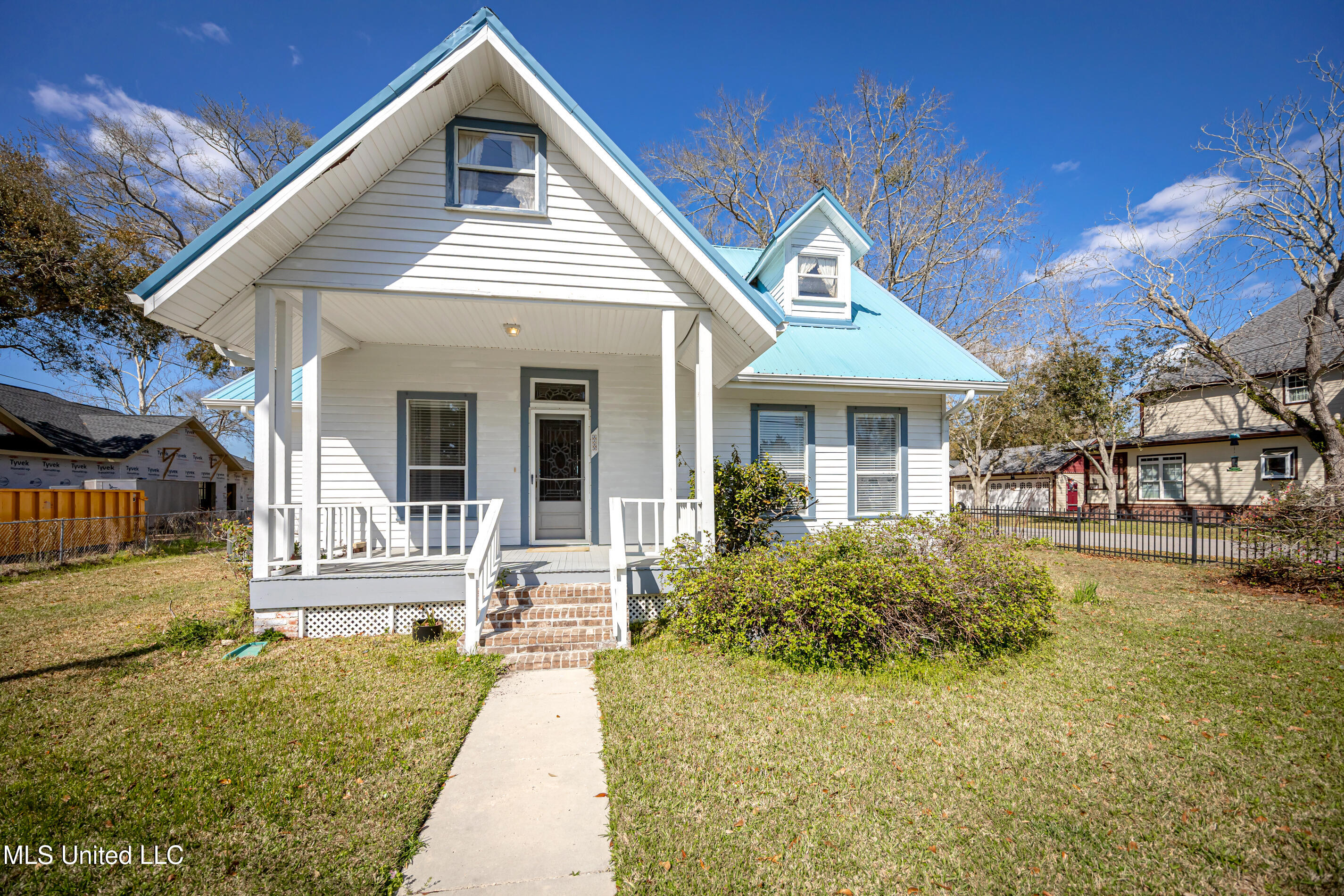 1209 Calhoun Street Ocean Springs, MS 39564 - Photo 5 of 64 IMG_1750