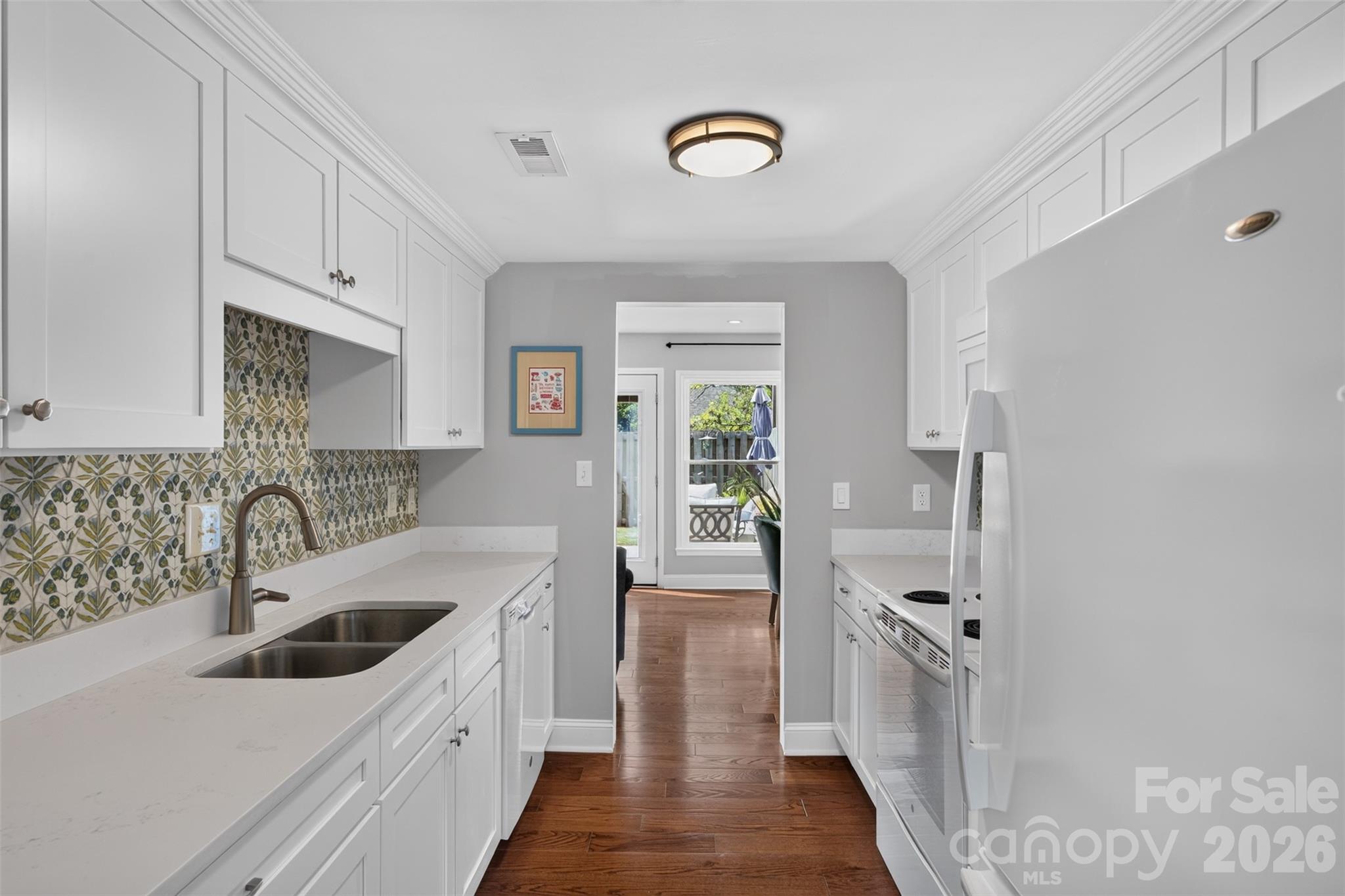 8333 Knights Bridge Road Charlotte, NC 28210 - Photo 8 of 41 Gallery Image 8