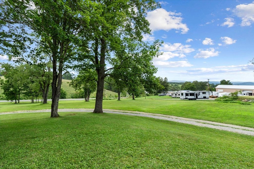 790 North Main Street Rural Retreat, VA 24368 - Photo 29 of 38 Gallery Image 29