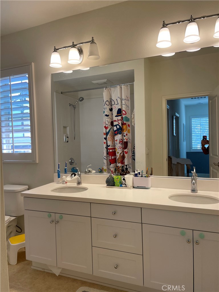 31 Larkfield Irvine, CA 92620 - Photo 12 of 20