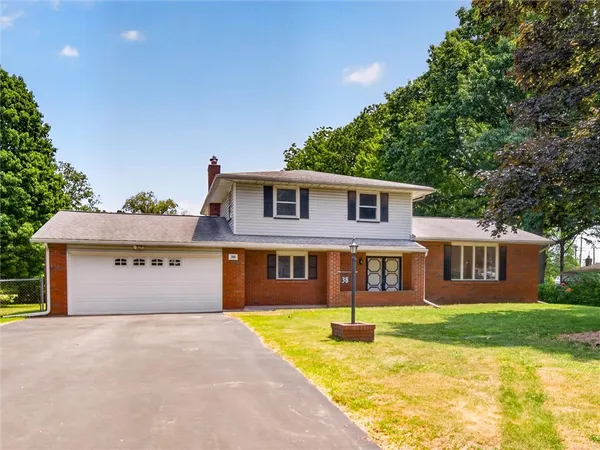 $229,900 | 38 Mascot Drive, Greece, NY 14626