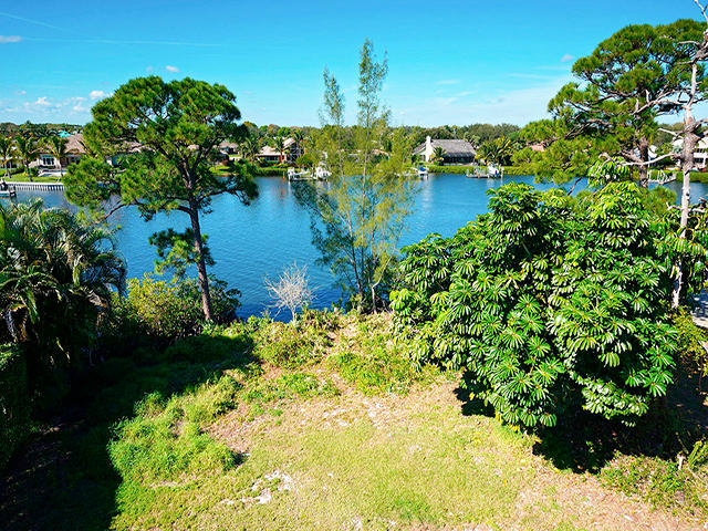 18787 Southeast River Ridge Road Tequesta, FL 33469 - Photo 8 of 11 view_18787 SE River Ridge Road