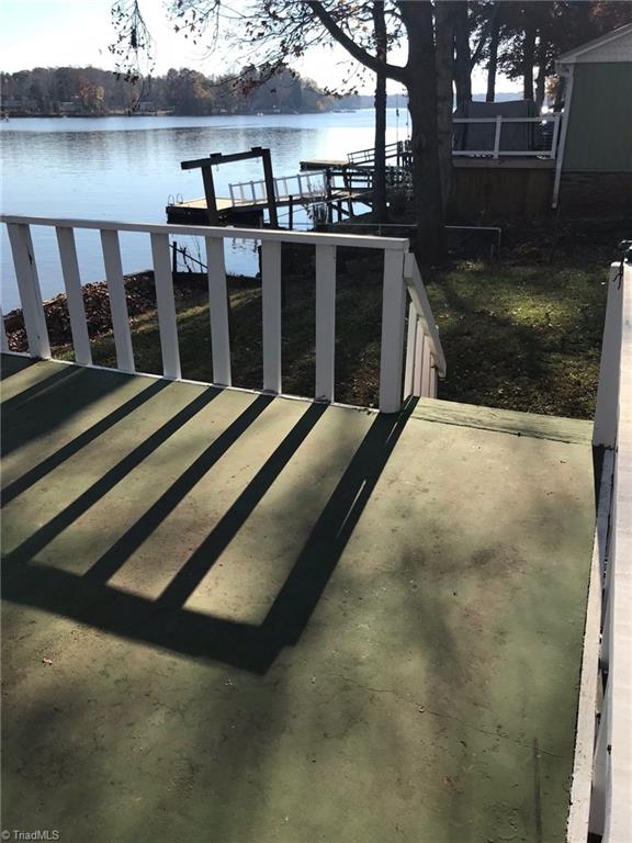 895 Riverside Drive Lexington, NC 27292 - Photo 2 of 12 Gallery Image 2
