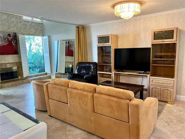 $4,400 | 6075 Glendale Drive, Boca Raton, FL 33433