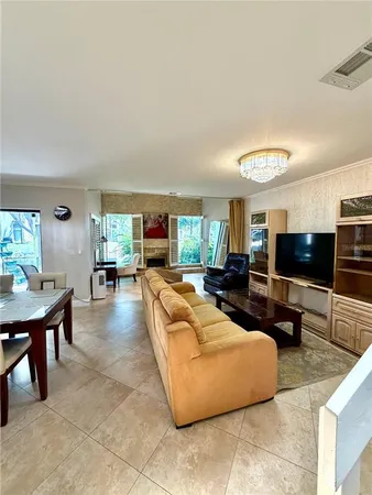 $4,400 | 6075 Glendale Drive, Boca Raton, FL 33433