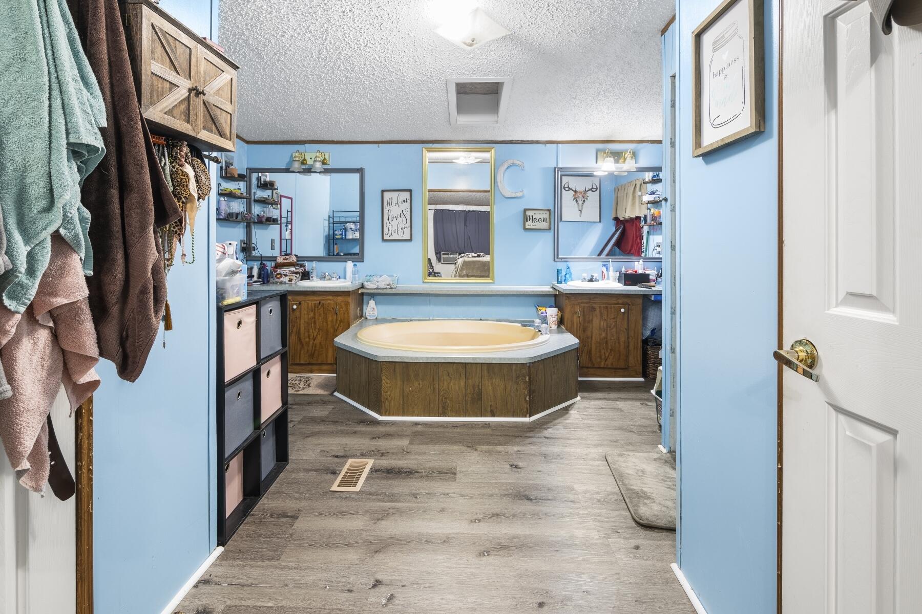 797 Bennock Mill Road Augusta, GA 30906 - Photo 21 of 33 20_Master-Bedroom_1800x1200_4083769