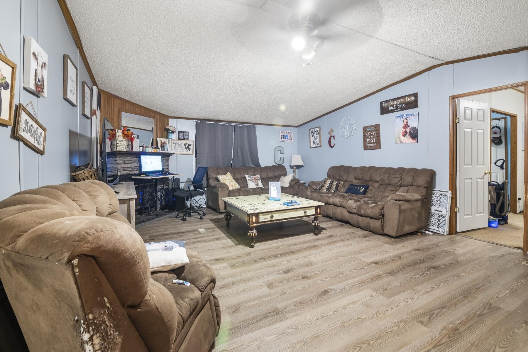 797 Bennock Mill Road Augusta, GA 30906 - Photo 7 of 33 6_Living-Room_1800x1200_4083780