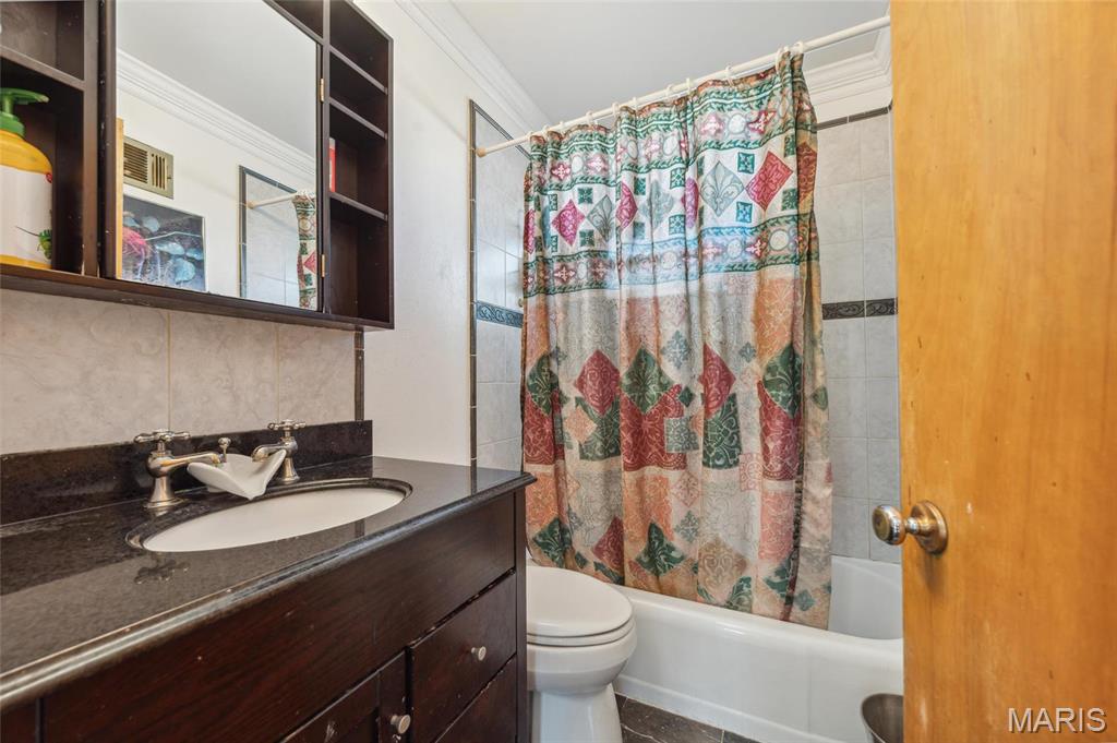 231 Freeman Drive St. Louis, MO 63129 - Photo 6 of 21