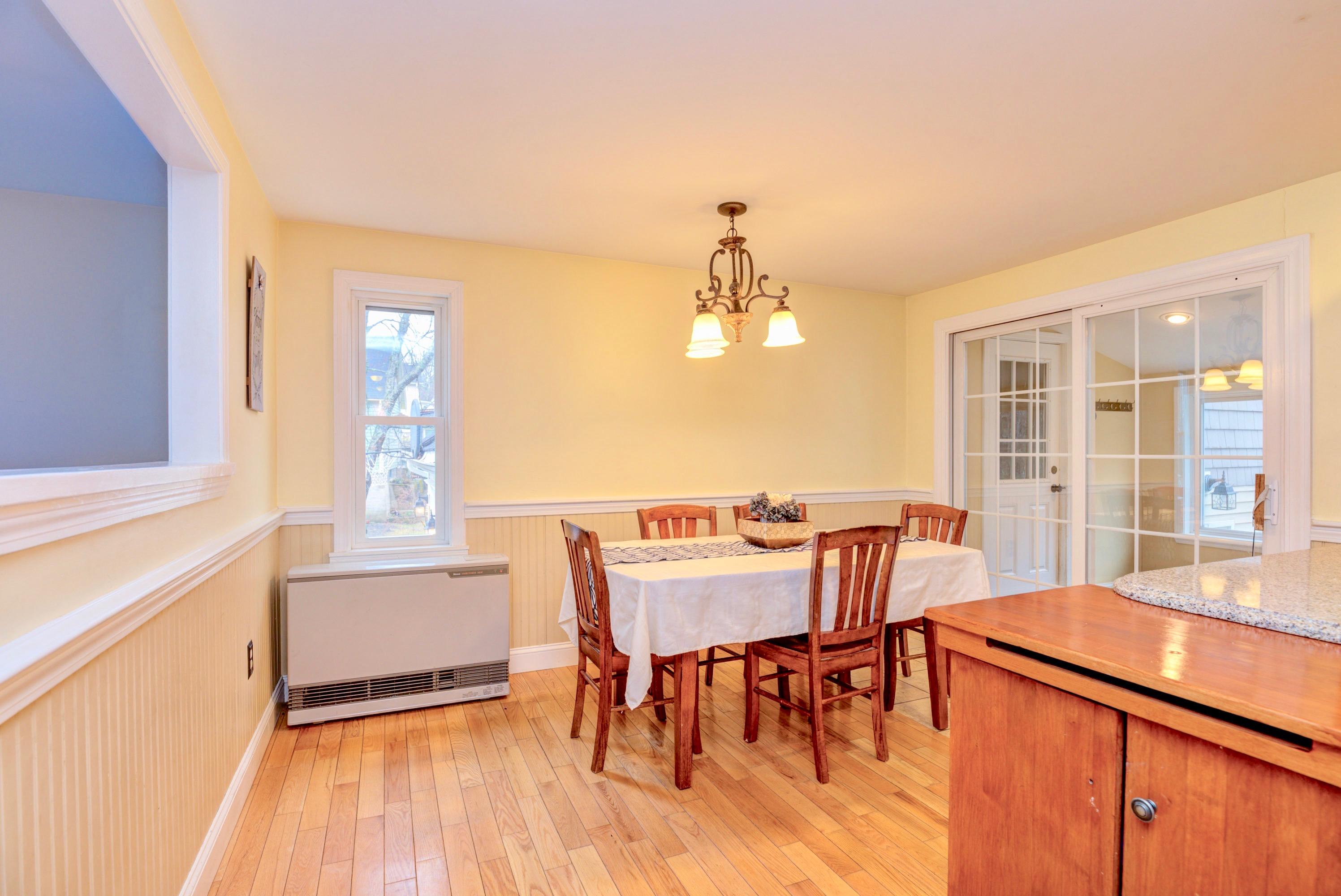 18 Greenaway Avenue Springvale, ME 04083 - Photo 13 of 47 18 Greenaway Ave Springvale ME-print-014