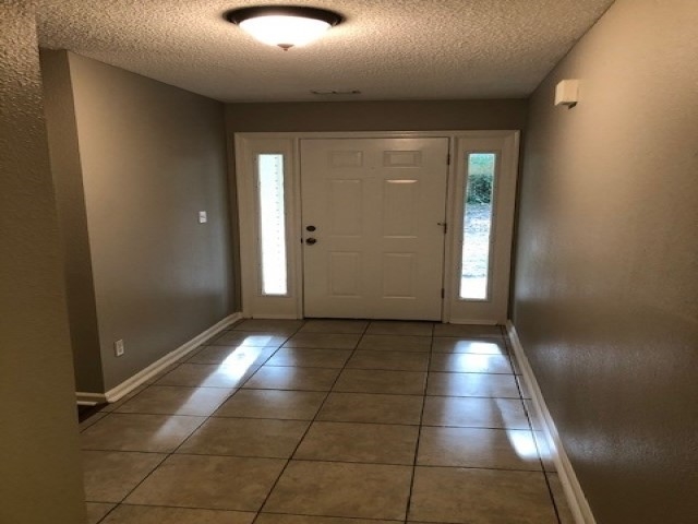 1887 Folkstone Road Tallahassee, FL 32312 - Photo 2 of 12