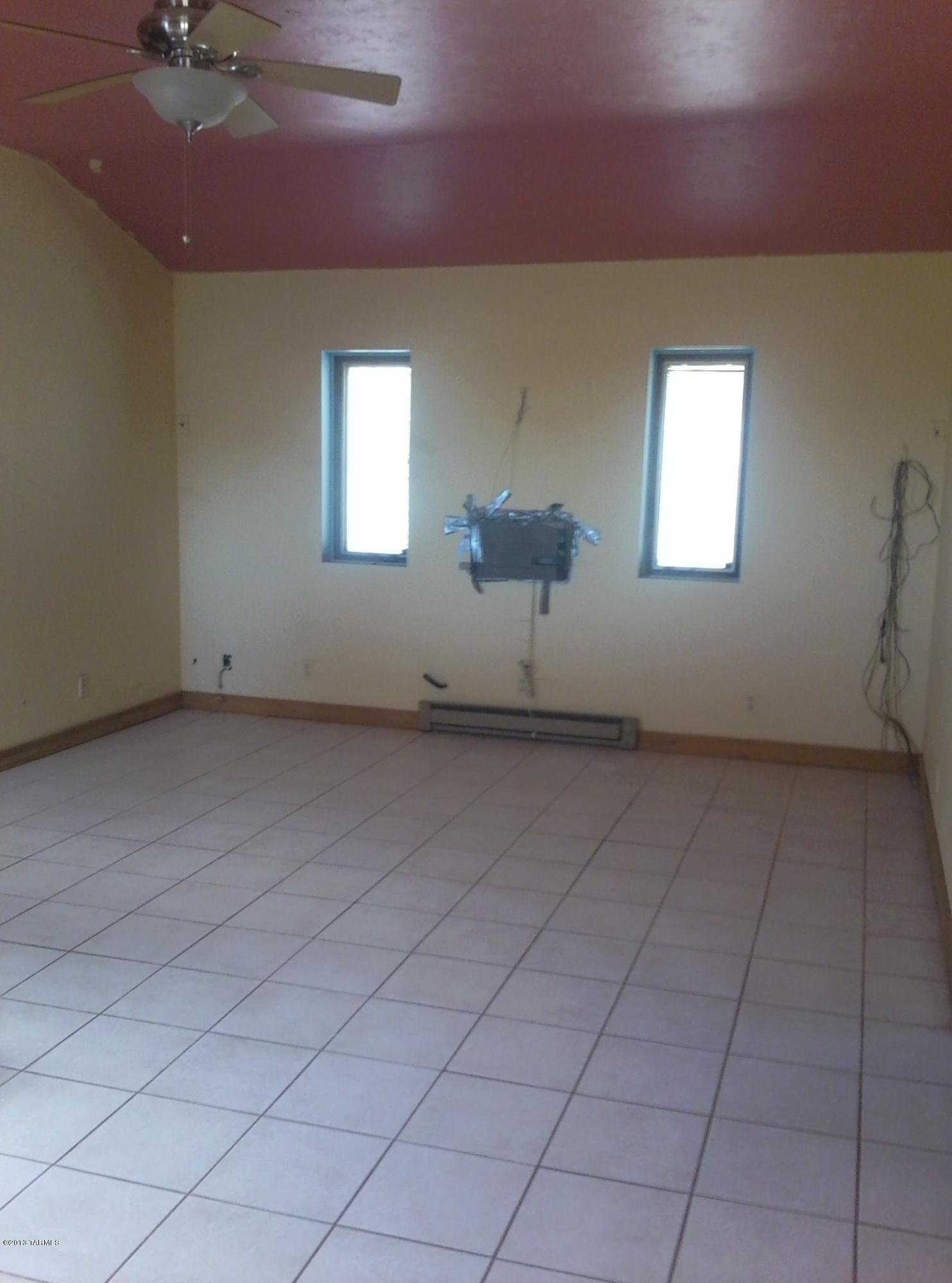 6420 South Caballo Road Tucson, AZ 85746 - Photo 5 of 13 Gallery Image 5