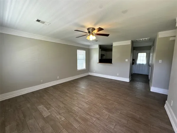 $1,260 | 19112 County Road 520A, Brazoria, TX 77422