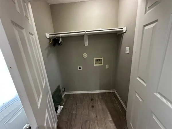 $1,260 | 19112 County Road 520A, Brazoria, TX 77422